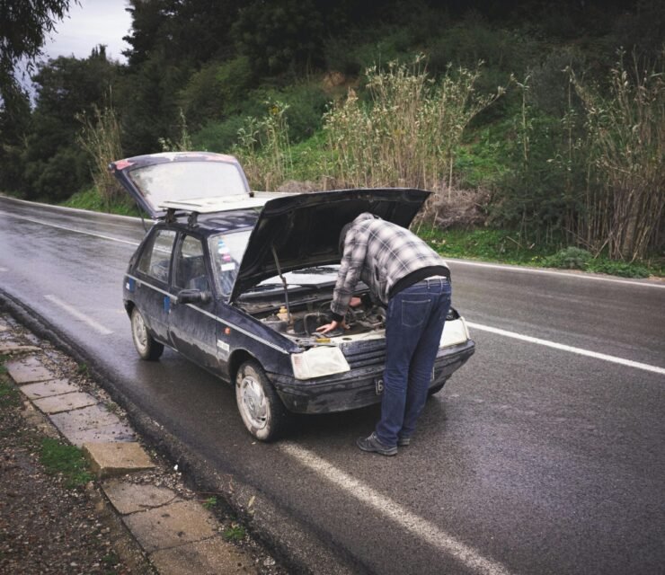 Cosa Fare in Caso di Guasto Stradale